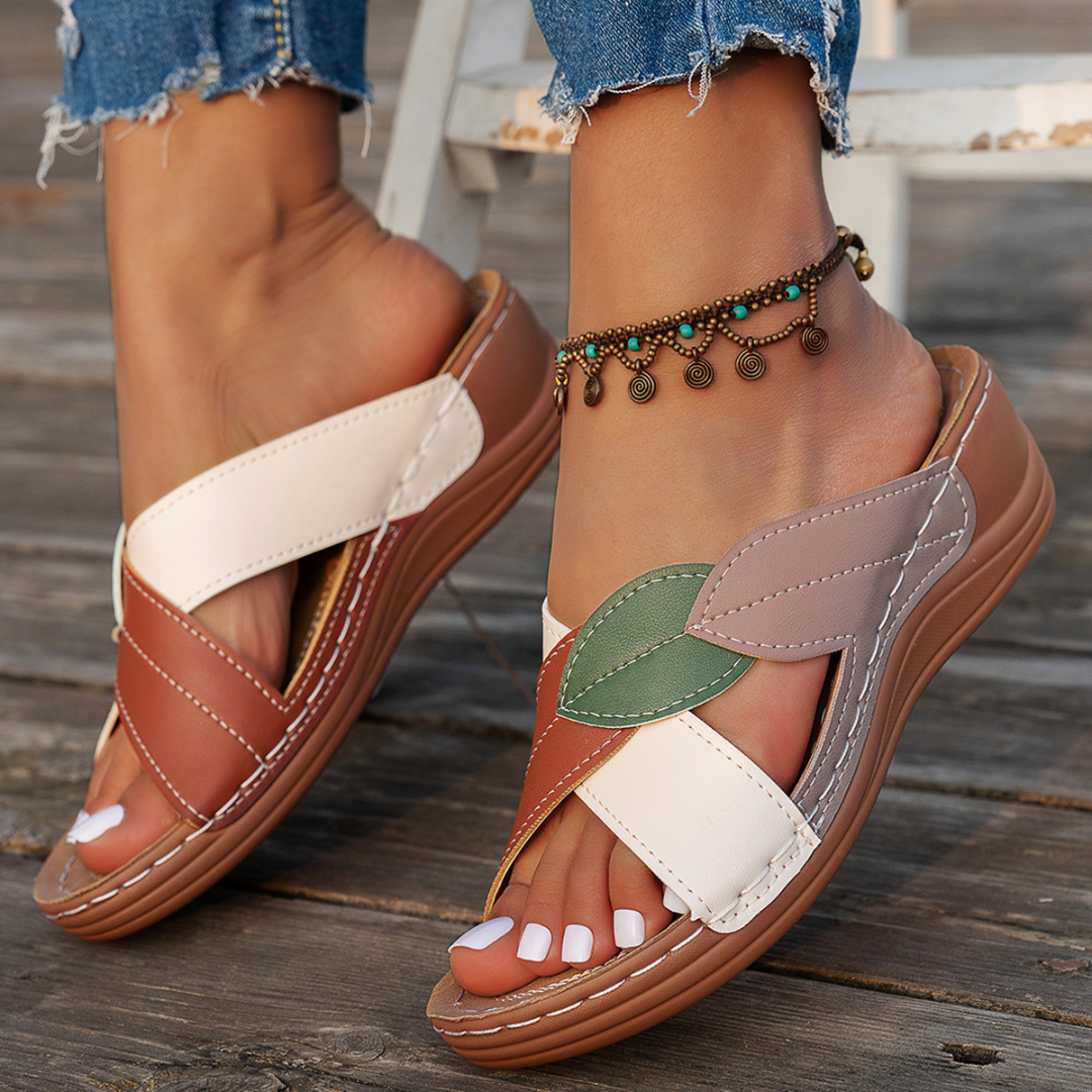 CMF Women Sandals Arch Support Comfortable Lightweight Soft-cushioned Sole Slip-on Retro Design for Summer
